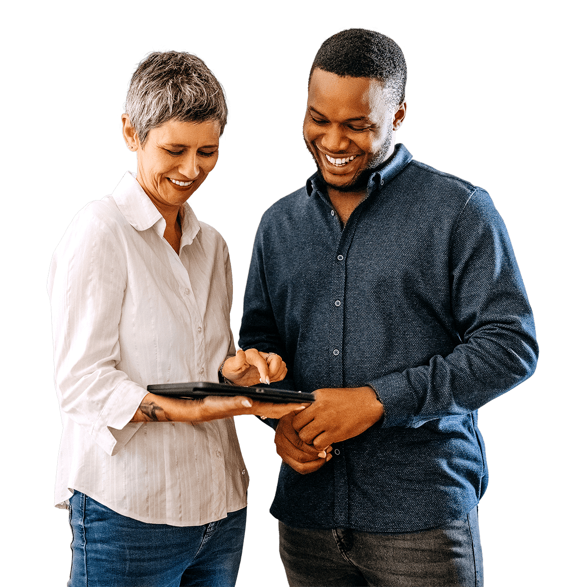 Zwei Menschen arbeiten mit Tablet