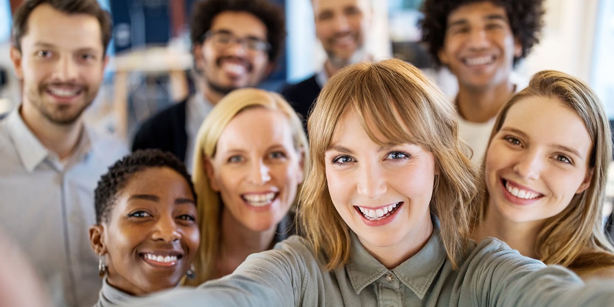 Zufriedene B2B-Kunden tauschen sich im SAP-Concur-Netzwerk aus