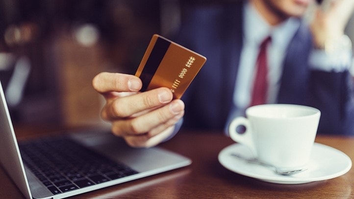 Wie das Minimieren von Barauslagen Ihrem Unternehmen hilft, die Ausgaben besser zu kontrollieren