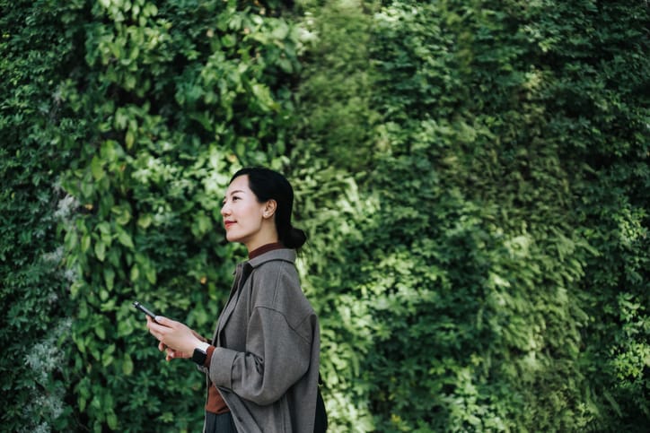 Business Woman Phone Green